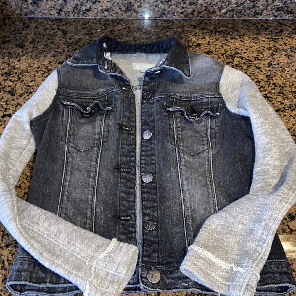 Tractr Big Girls denim jacket with sweatshirt sleeves
